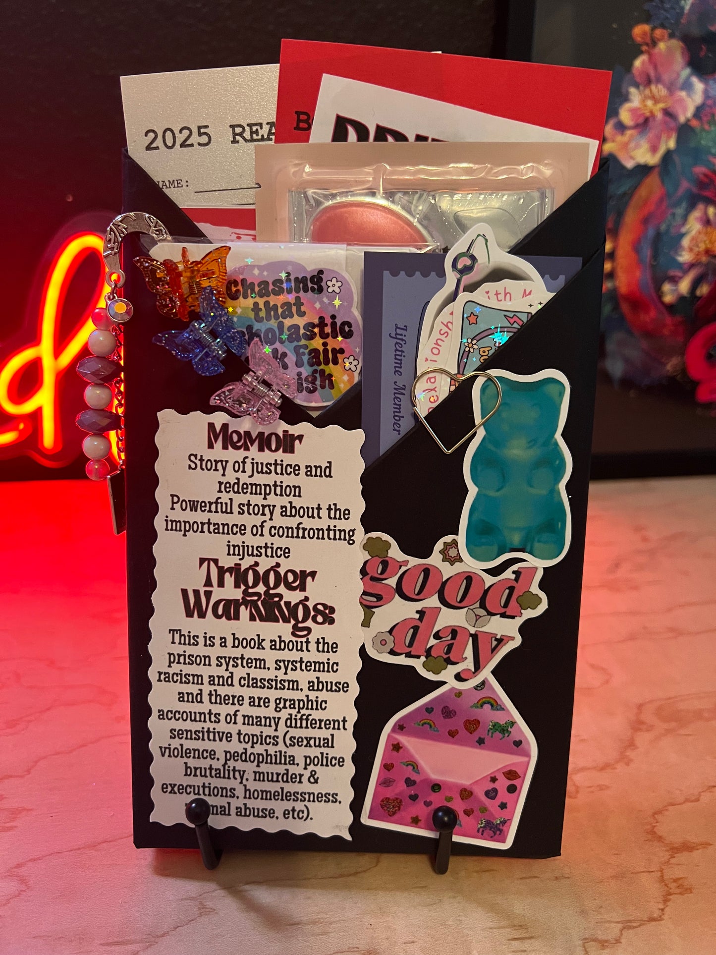 Blind Date w/ a Pre-Loved Book Bundle